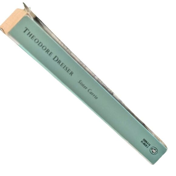 Sister Carrie Theodore Dreiser Paperback Penguin Classics Book Novel. - Picture 2 of 5